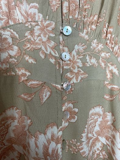 Kivari Dress size L