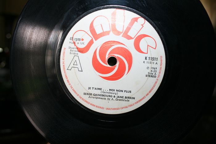 Single Vinyl's  85 pieces