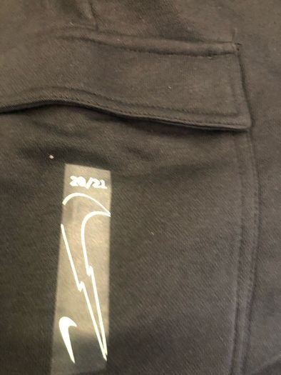 Nike zig cargo Shorts size xl
