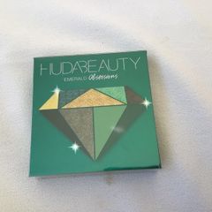 Hudabeauty Emerald Obsessions Eyeshadow Palette