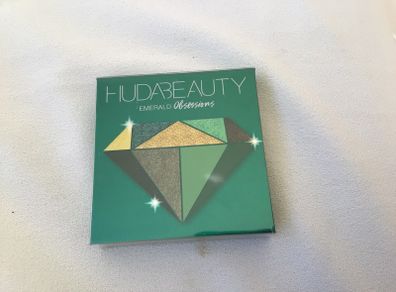 Hudabeauty Emerald Obsessions Eyeshadow Palette