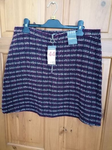 skirt size 16 new photo two is colour