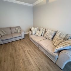 4 and 3 seater sofa
