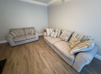 4 and 3 seater sofa