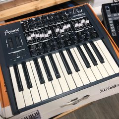 Arturia MiniBrute Mk1