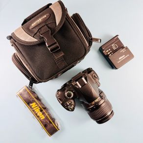 Nikon D40