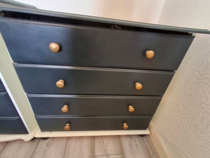 chest of drawers and vanity