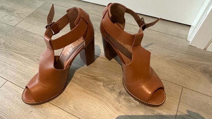 High Heels Comfortable Genuine Leather size 7