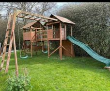 Climbing fort swing play centre