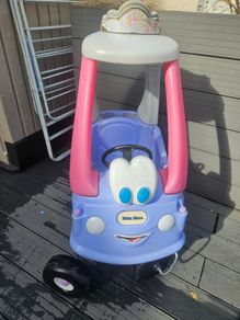 Little tikes car
