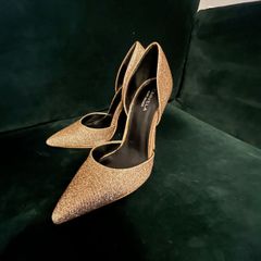 Carvela Kurt Geiger Gold High Heel Court Shoe Stiletto