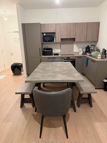 Table kitchen
