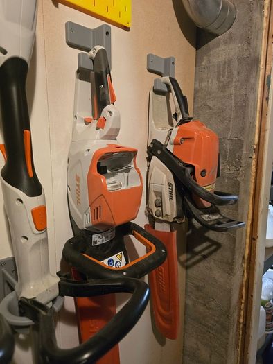 Chainsaw Wall Mount (Heavy Duty) (Free Postage)