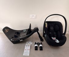 Cybex Cloud Z Car Seat and Base