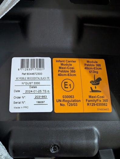 Maxi Cosi Pebble FamilyFix 360 spin car seat, infant insert, spin base, and buggy adaptors