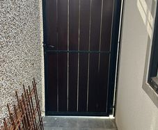 side gates