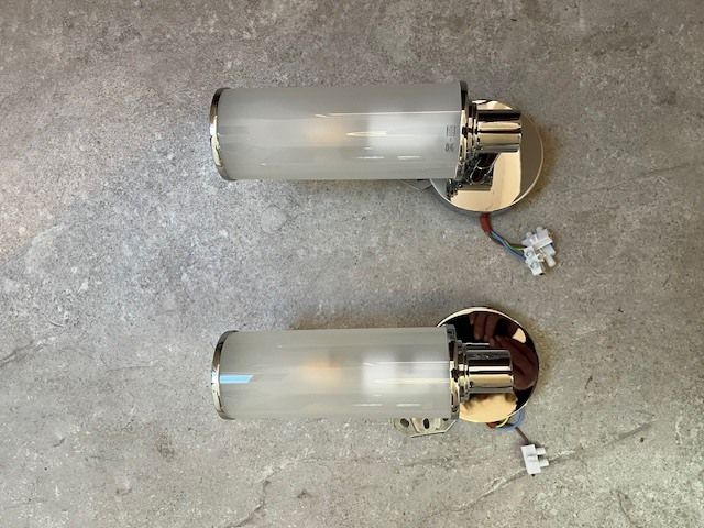 Quality Bathroom Accessories - Mirror, Wall Lights & Toilet Roll Holder