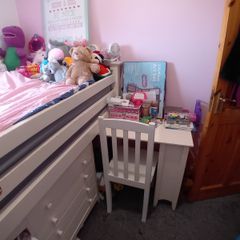 Single/loft/bunk bed