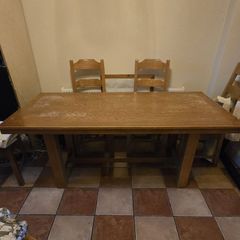 Dinning table and 6 wooden chairs