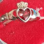 silver claddagh ring Image 5