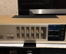 Marantz PM440 amplifier