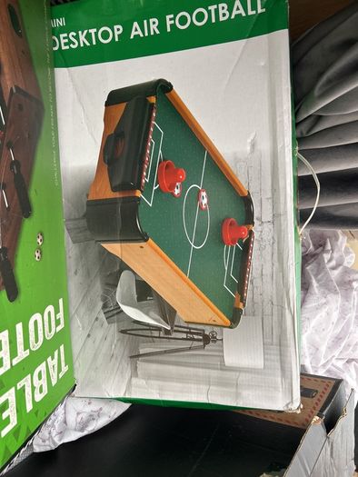 air hockey