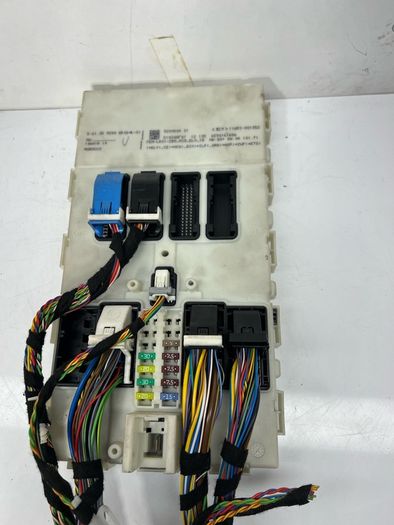 Bmw 3 Series F30 F31 Comfort Convenience Body Control Module 9290804 A1l3b412s