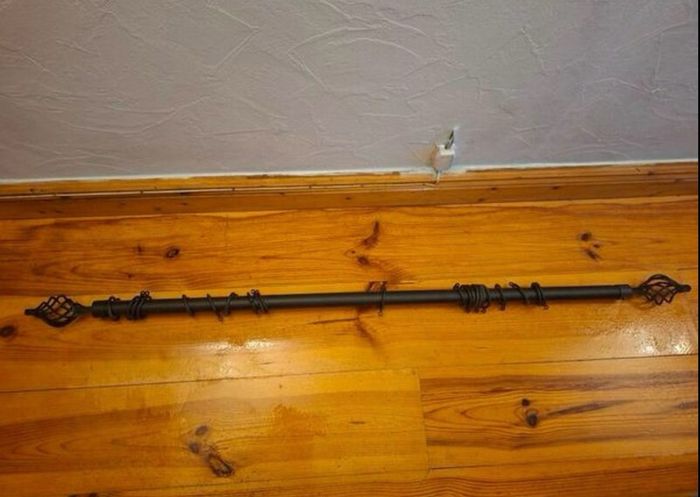 Curtain rod