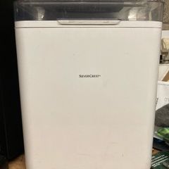 Ice machine