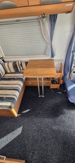 Hymer B614