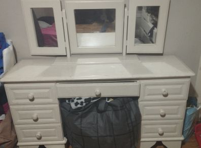 Wooden dressing table