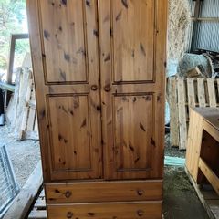 Traditional Solid Pine Double Wardrobe