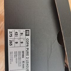 Adidas Football Boots Size 9 (but probably more suitable for an 8)
