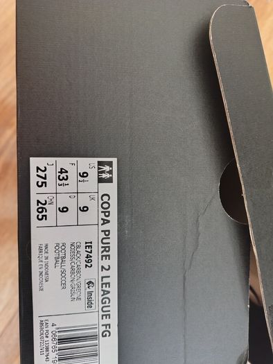 Adidas Football Boots Size 9 (but probably more suitable for an 8)