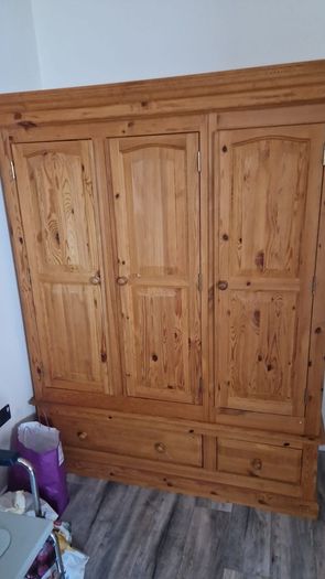 wardrobe