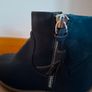 Girls fleece lined swede boots BNWOT Image 3