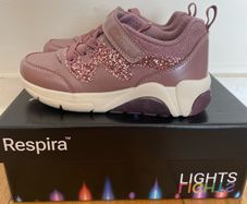 girls trainers