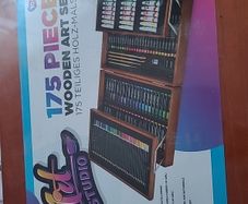 175 piece wooden art set