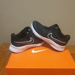 New Nike trainers size 10uk