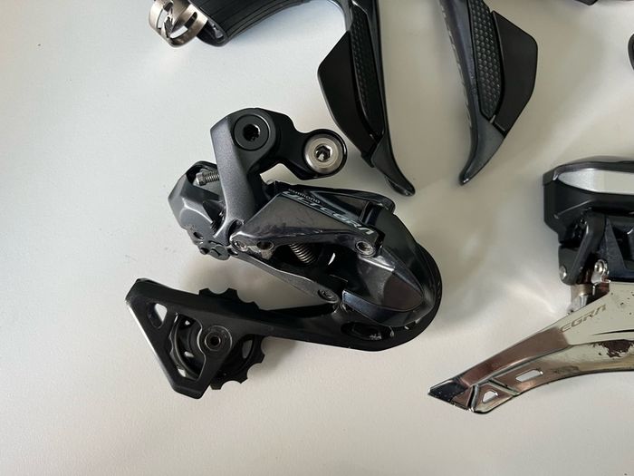Ultegra Di2 8050