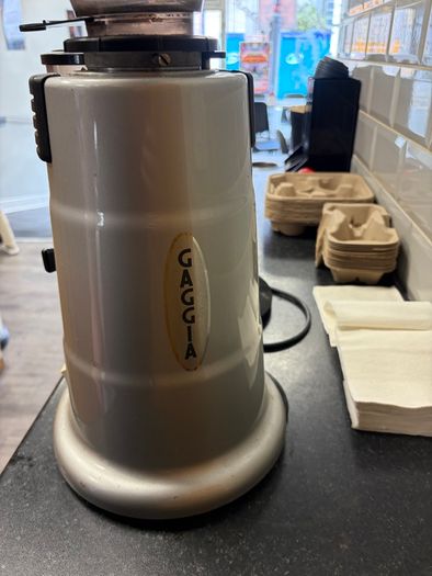 grinder coffe  gaggia profesional