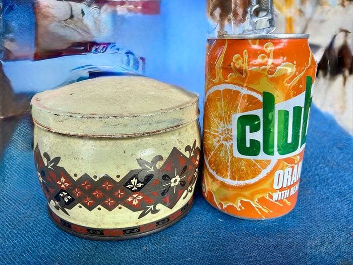 Vintage Thornes toffee tin