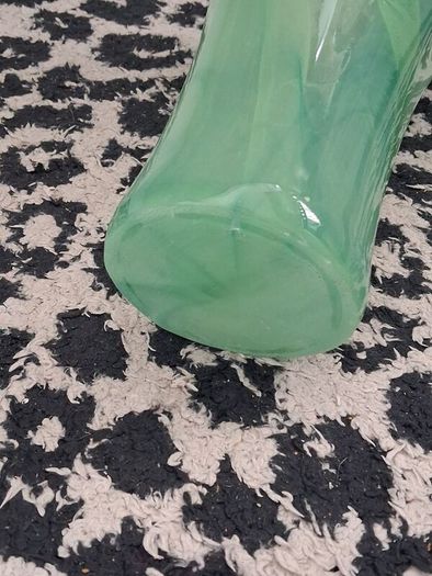 Handkerchief style glass vase