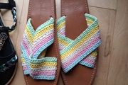 Sandles