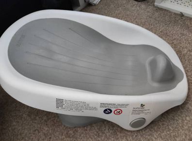 Summer clean rinse baby bather