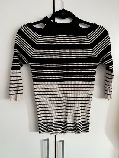 Stripe cold shoulder top