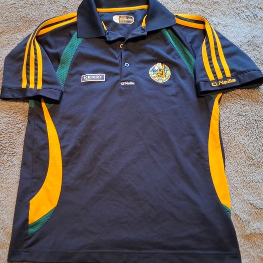 Kerry GAA (old crest) O'Neills Gaelic Football Jersey (Youths 13-14 Years) FREE POST