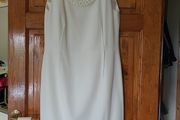 Ladies Cream sleeveless dress Fee G Size 14
