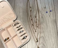 rings, necklace, necessarie & ankle bracelet