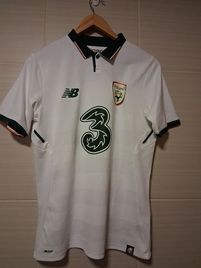 Ireland Jersey. Official New Balance Ireland Football Soccer Mens Away Jersey. Collect In Dublin Or Receive Via Post.